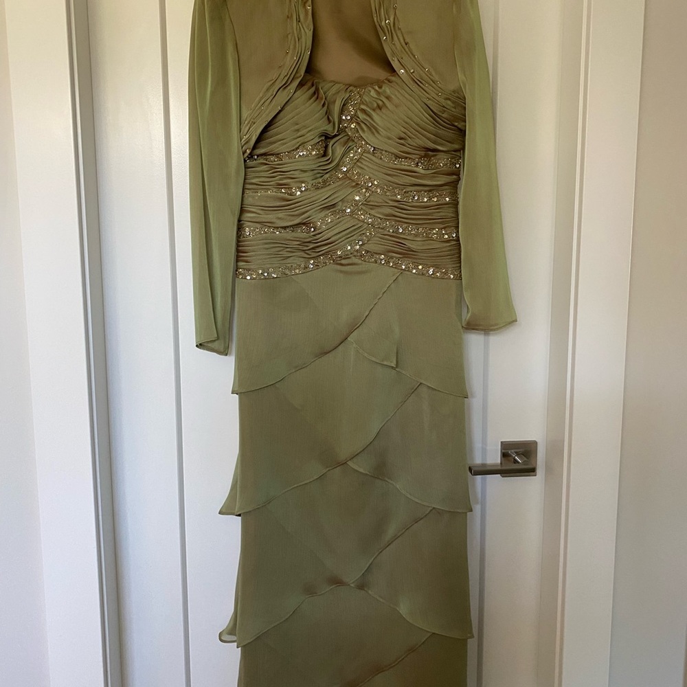 Formal Gown & Jacket Bellisima